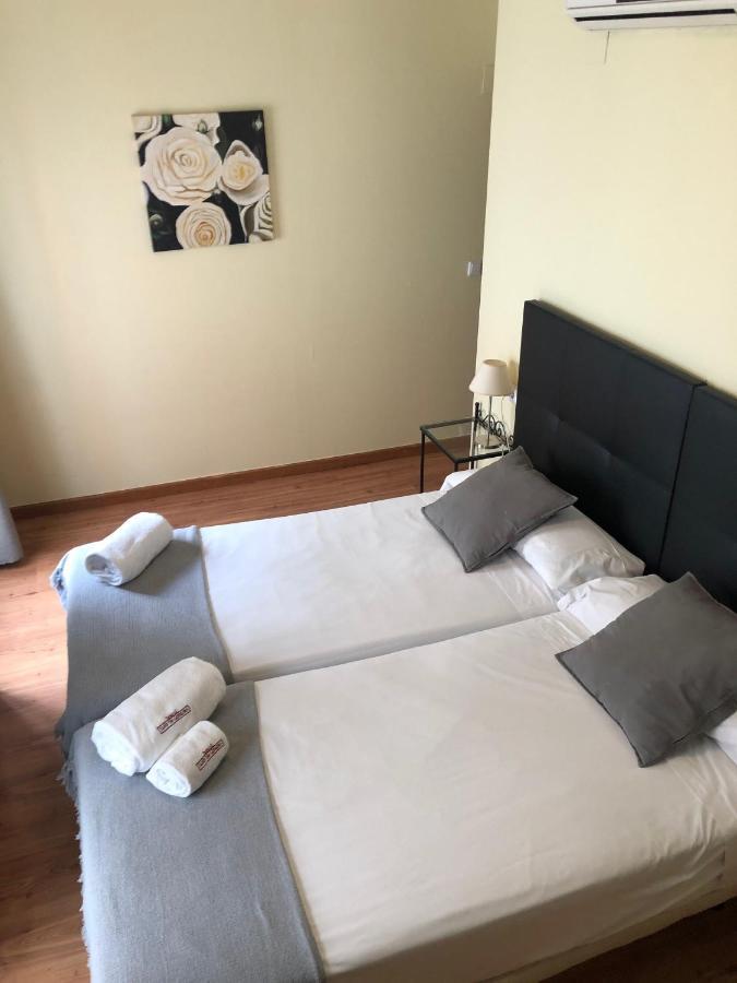 Standard Double or Twin Room,692793765:JPEG