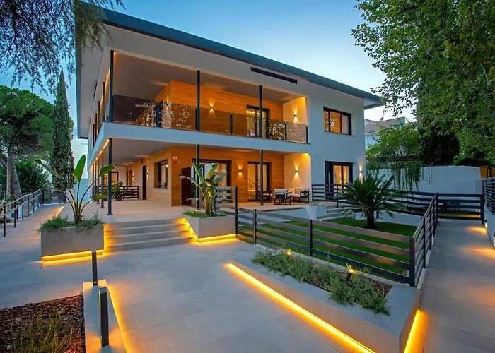  Genteel Home Arruzafa
